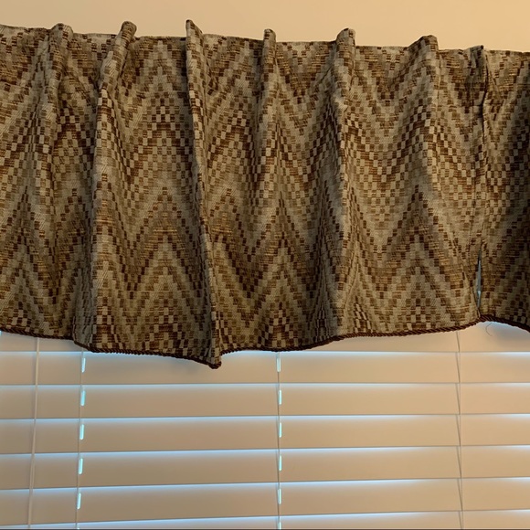 Elite Flambé Lined Back Tab Window Valance - Set Of Four - Picture 4 of 6